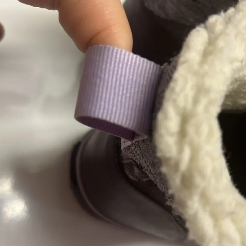 Keen Girl’s Waterproof Rubber Sherpa Lined Heather Purple Lace Up Boots Size 3